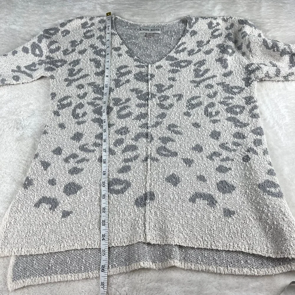 Knox Rose Leopard Print Knit Sweater Womens Size S Off White Gray V Neck Side Sp